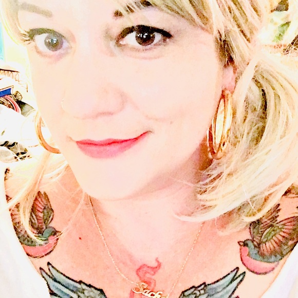 Meet your Posher, Sacha - Picture 4 of 4